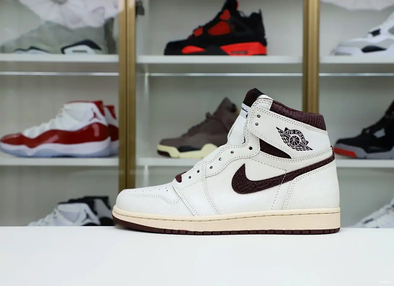 og high 1 Maniére burgundy